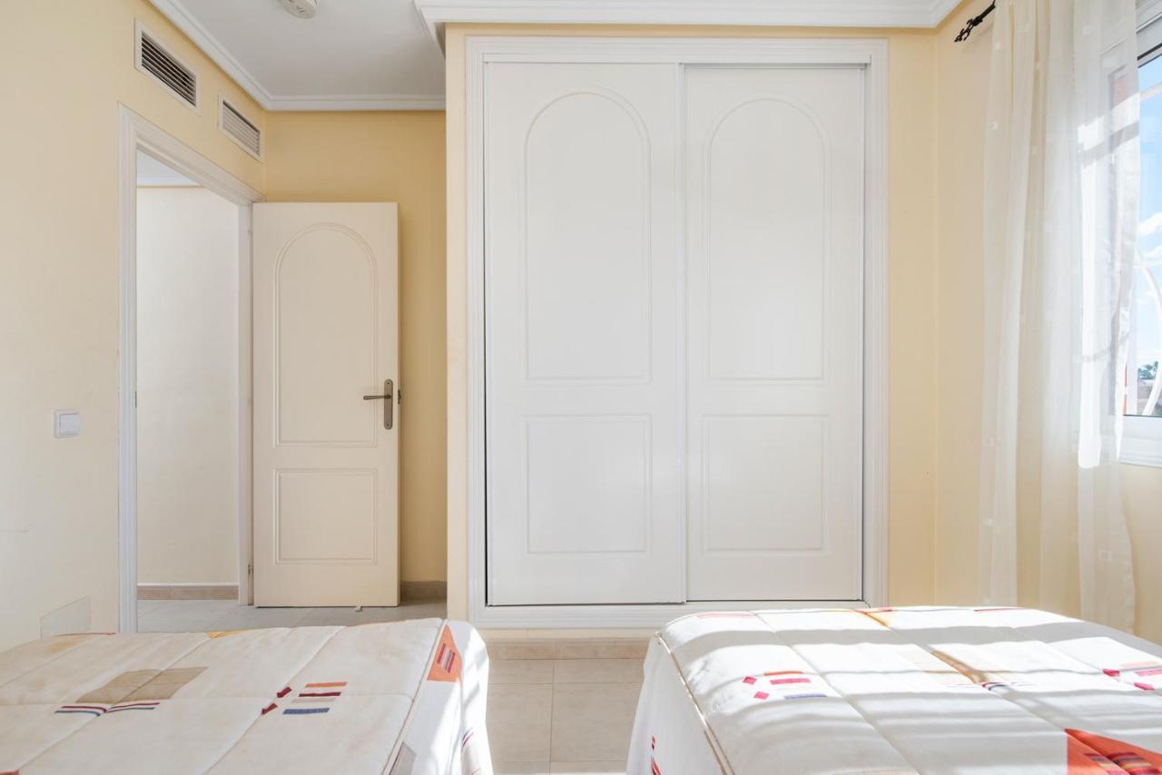 A Beautiful 2 Bedroom Townhouse - Las Cerezas กิวดาด เกซาดา ภายนอก รูปภาพ